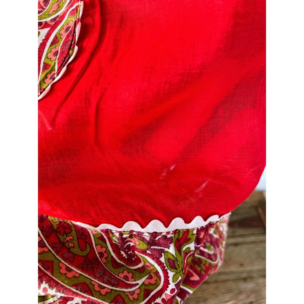 Vintage 1950s Half Apron Red Paisley Organza Cotton - Picture 4 of 9
